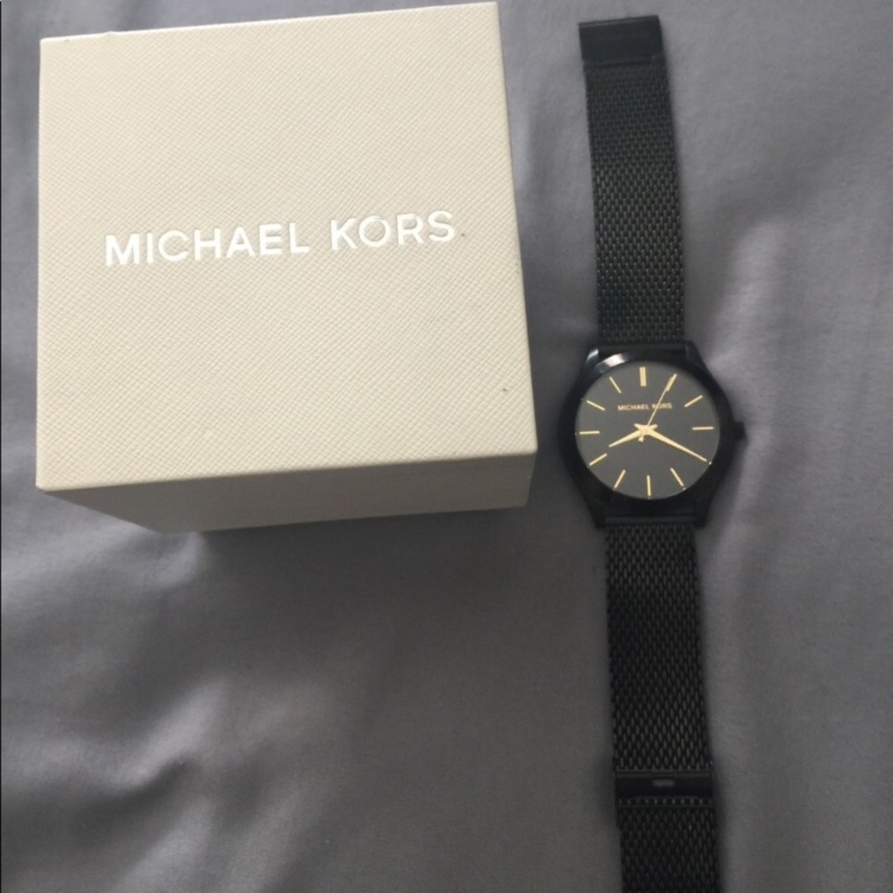 Michael Kors- Slim Runway Watch💕